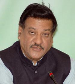 Prithviraj Chavan resigns